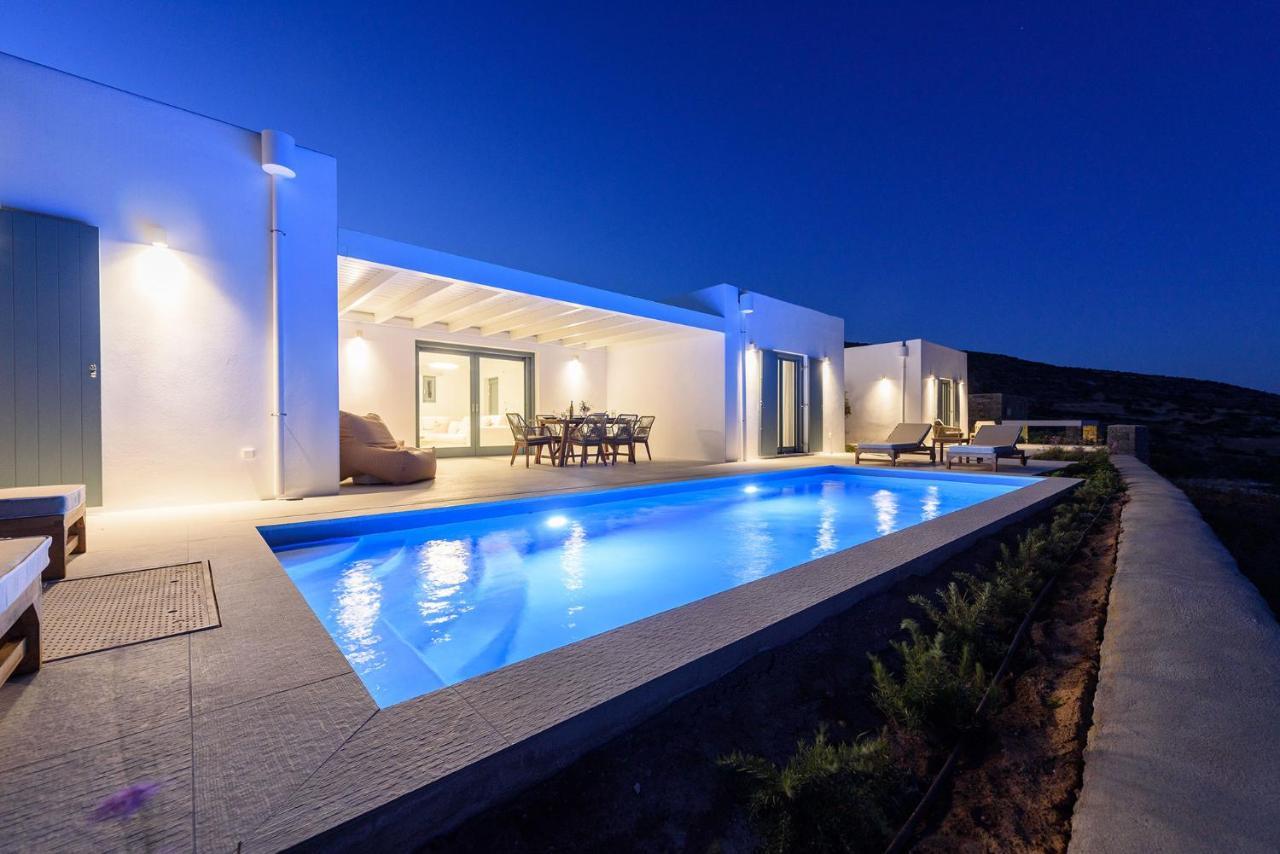 Villa Complex White And Rocks Парос Экстерьер фото