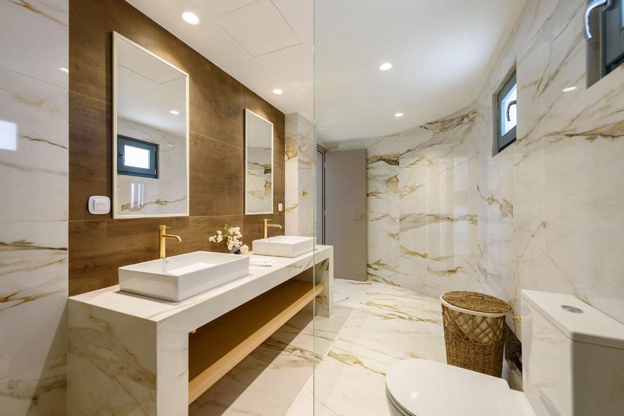 Villa Complex White And Rocks Парос Экстерьер фото